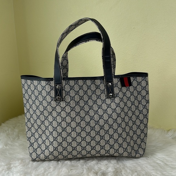 💯Authentic GUCCI GG Plus Monogram Medium Signature Web Loop Tote Navy🍀 - Picture 13 of 15